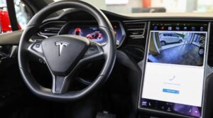 Tesla, 363 binden fazla aracı geri çağırdı