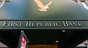 First Republic Bank'ın hisselerindeki düşüş sürüyor